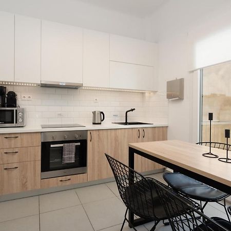 Classy Apartment In Koukaki, Walk To Metro & Acropolis Atene Esterno foto
