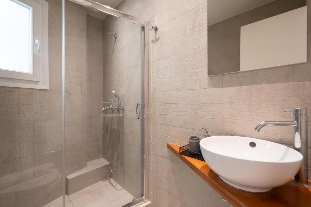 Classy Apartment In Koukaki, Walk To Metro & Acropolis Atene Esterno foto
